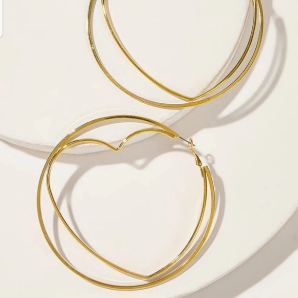 *Cami* Heart Double Hoop Earrings - Picture 4 of 4